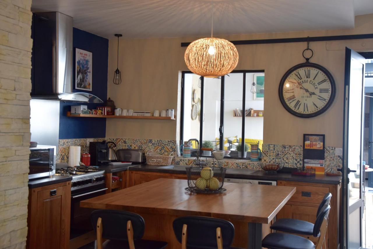 Le Petit Patio Panzió Aigues-Mortes Kültér fotó