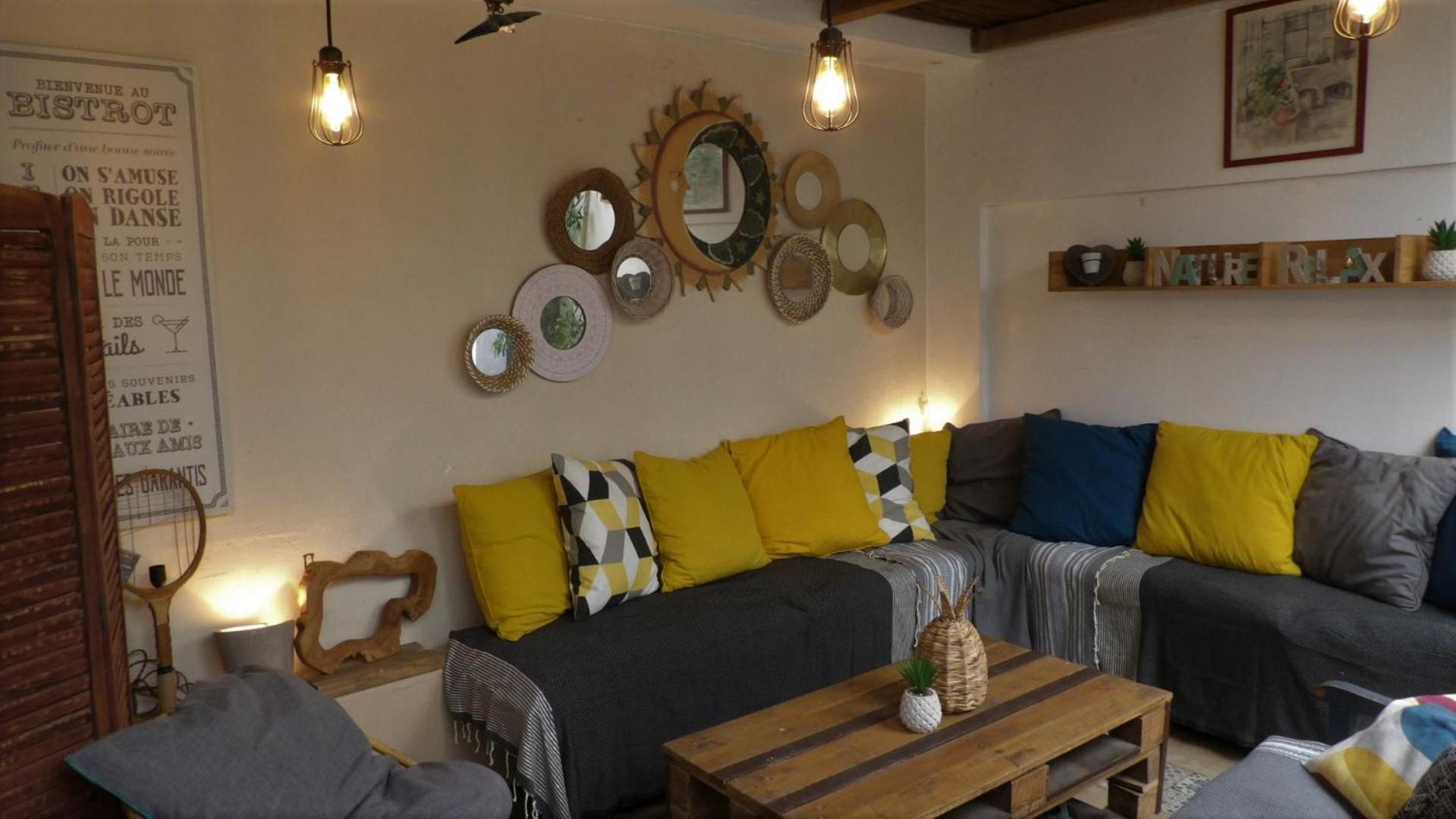 Le Petit Patio Panzió Aigues-Mortes Kültér fotó